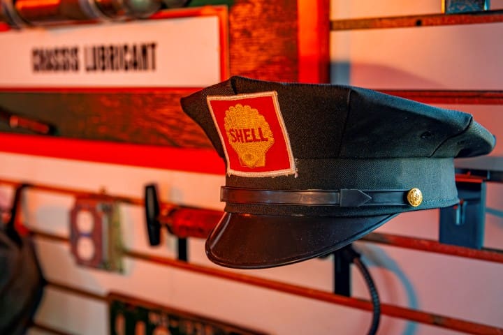Vintage Service Attendee Hat with Shell Logo